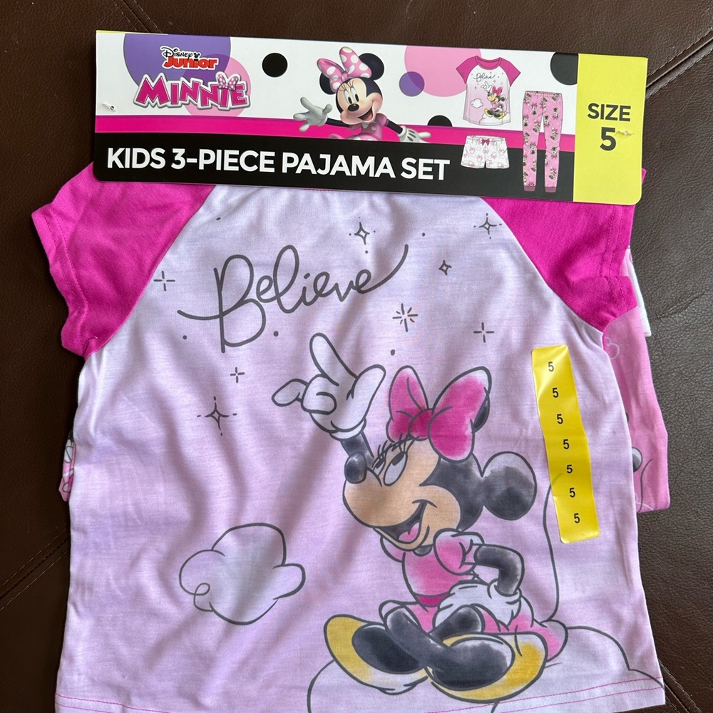 NWT DISNEY GIRLS 3 PIECE PAJAMA SET